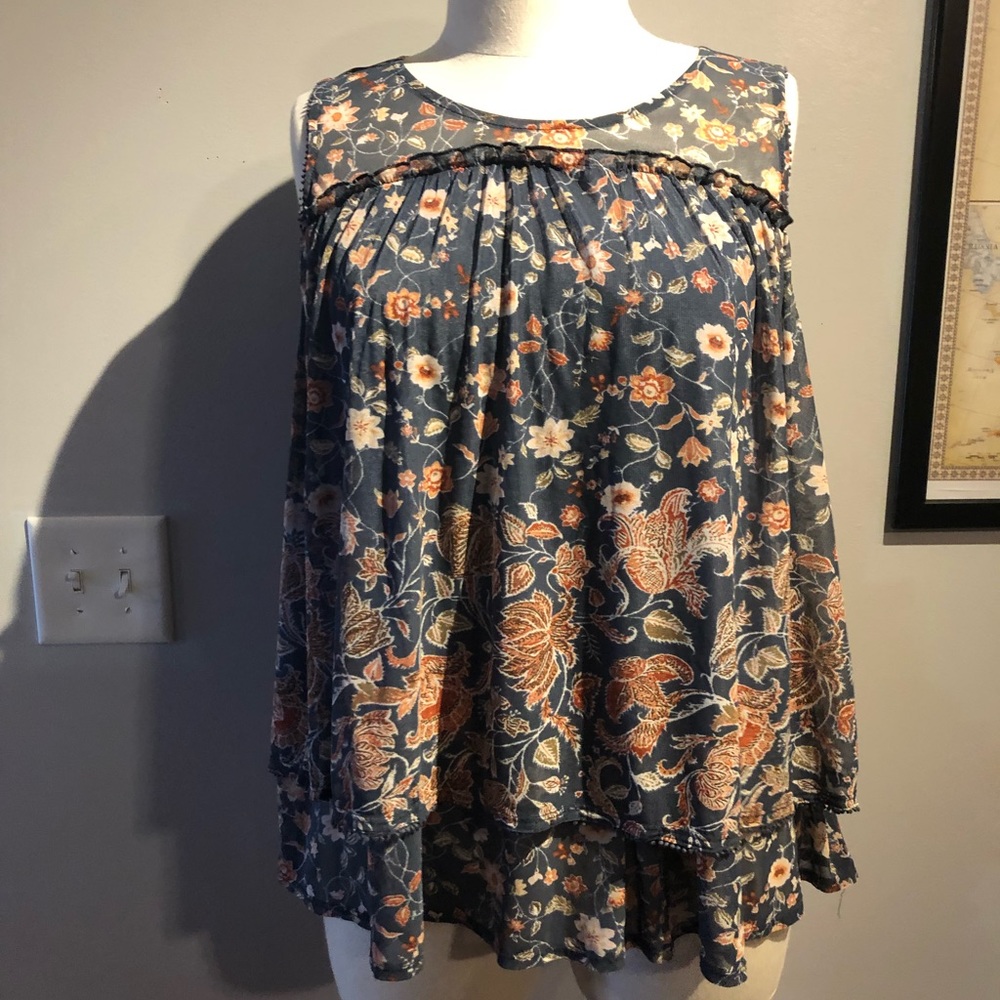 Floral tank